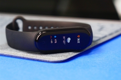 小米手環5上手體驗 全能升級，智能手環的“水桶”旗艦